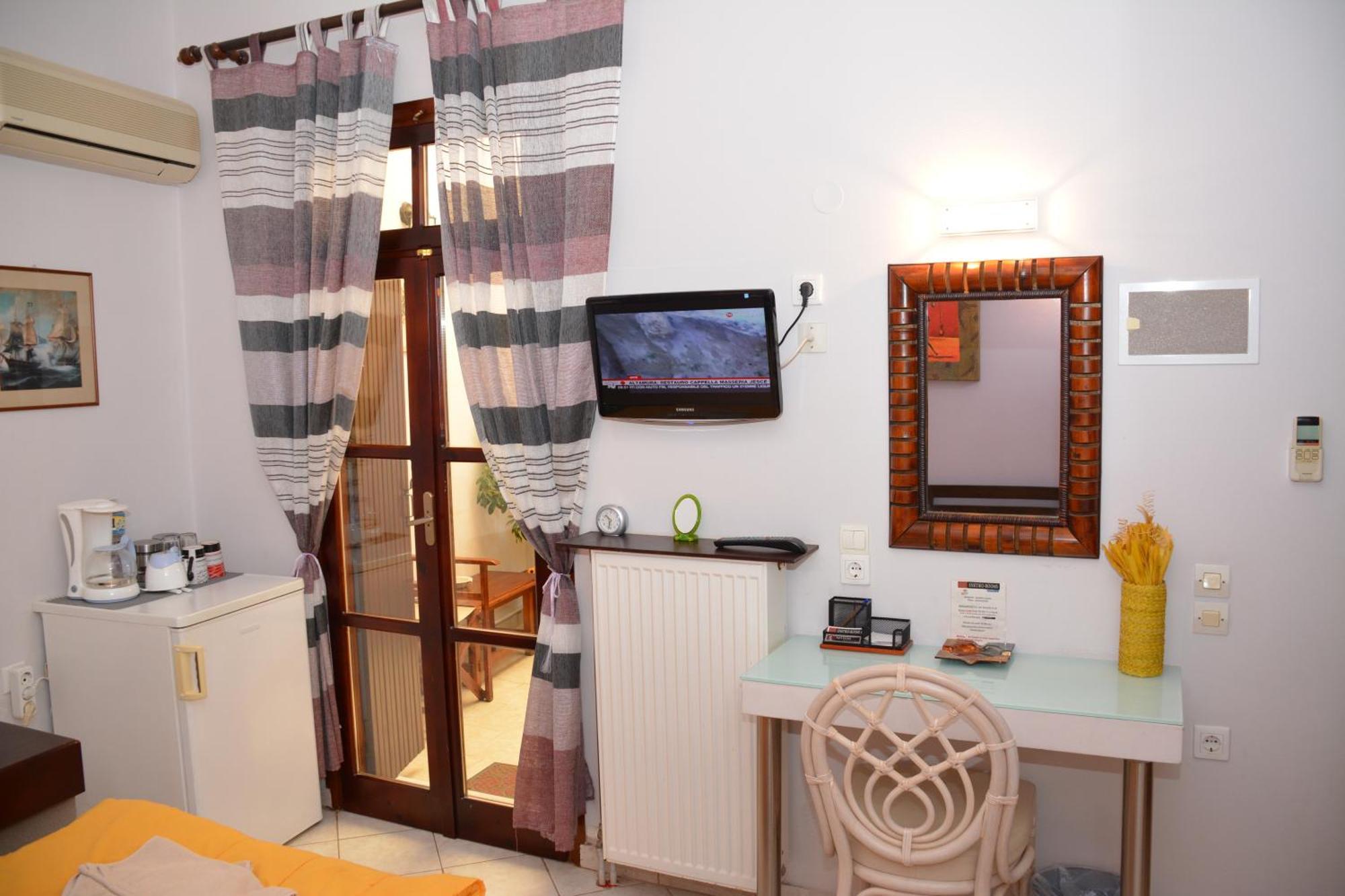 Enetiko Rooms Ханя Екстериор снимка